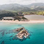 Giulia Premium, 300 Mt To Southsardiniaholidays Villa