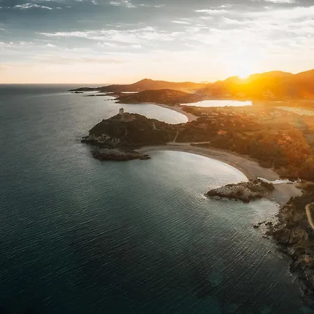 Giulia Premium, 300 Mt To Southsardiniaholidays Is Morus