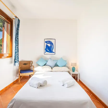 Giulia Premium, 300 Mt To Southsardiniaholidays Villa Is Morus