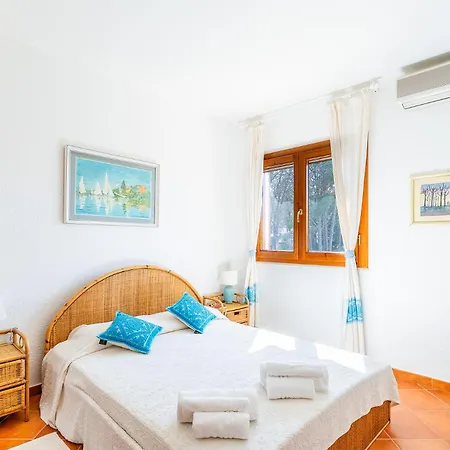 Villa Giulia Premium, 300 Mt To Southsardiniaholidays